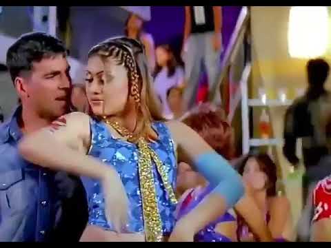 Shefali also did a cameo in the 2004 film Mujhse Shaadi Karogi alongside Akshay Kumar. She also featured in 2011's Kannada movie Hudugaru.